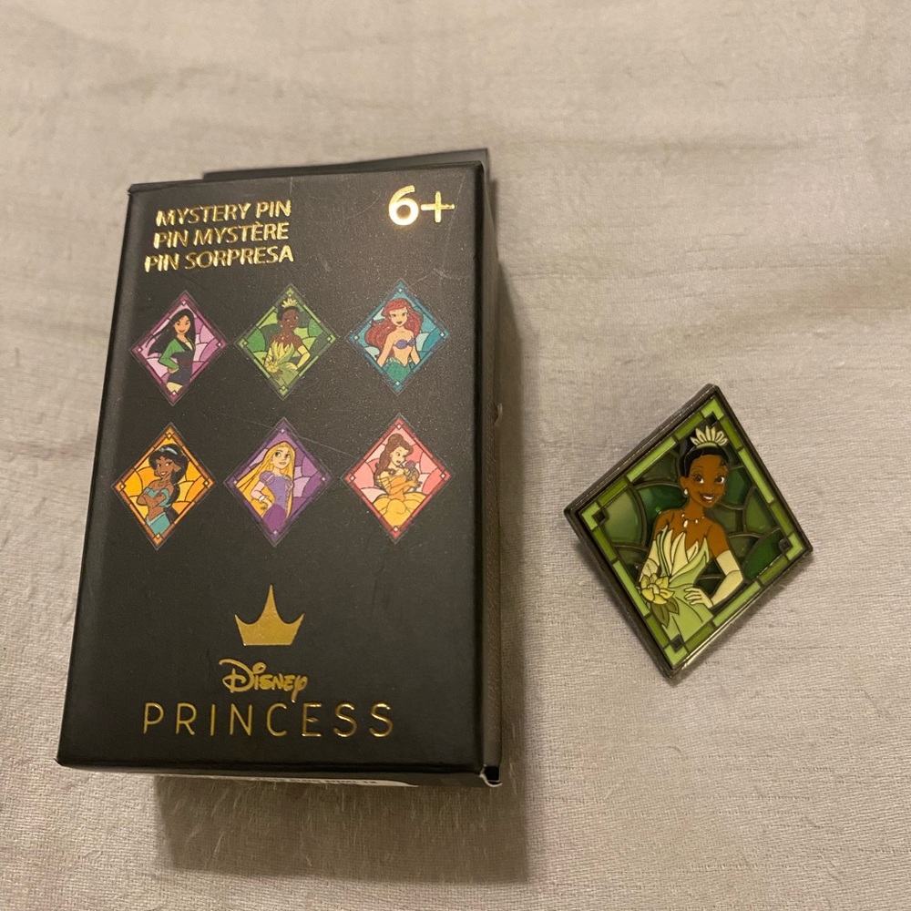 Lougefly Disney princess Tiana stained glass window mystery pin blind box OPENED